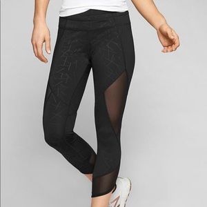 Athleta - Angle Aura Sonar Capri